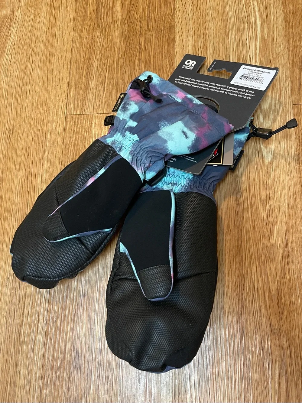 Outdoor Research Revolution GORE-TEX Mitts in Calcite Camo Sz S
